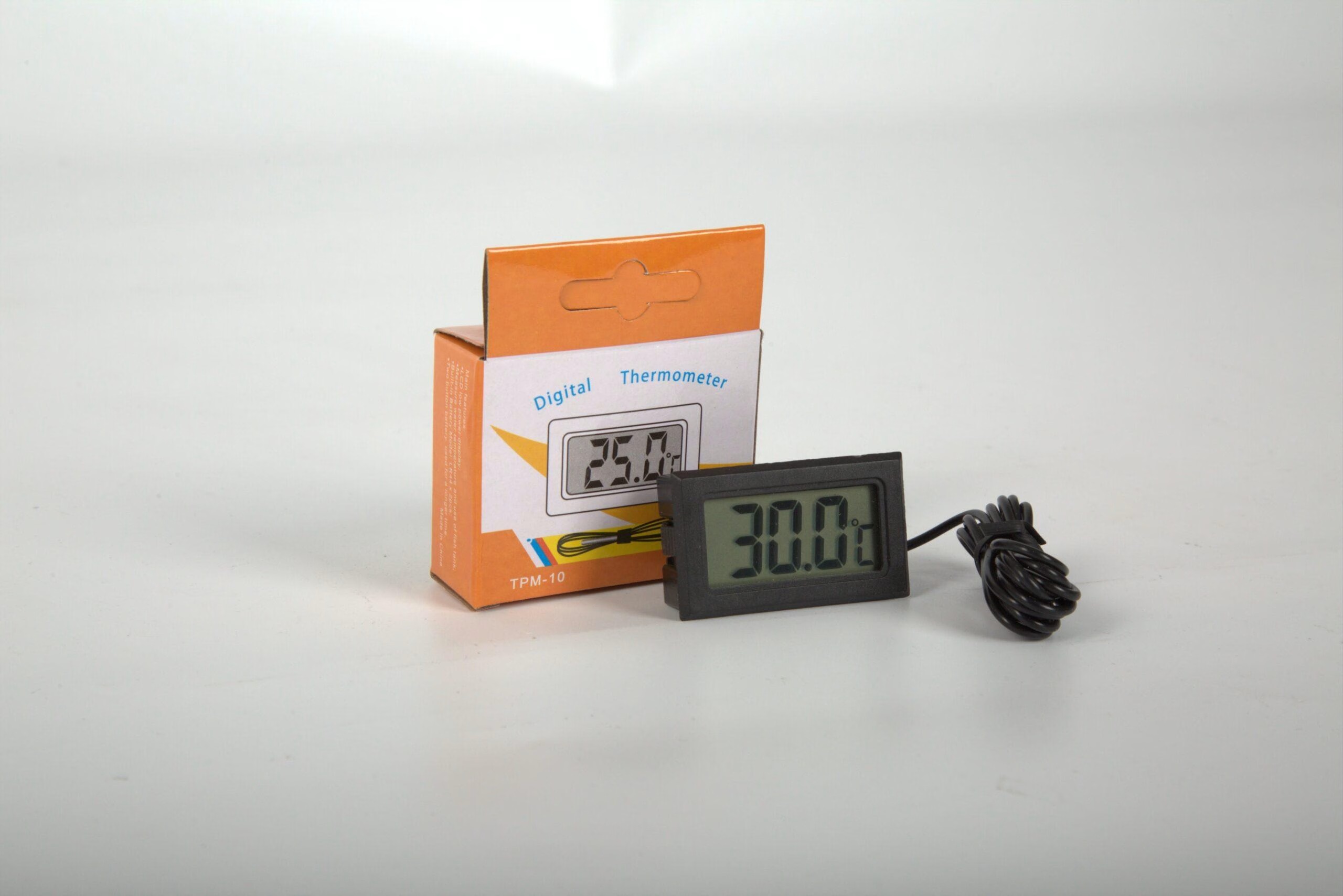 Digital LCD Indoor Temperature Thermometer - Image 4