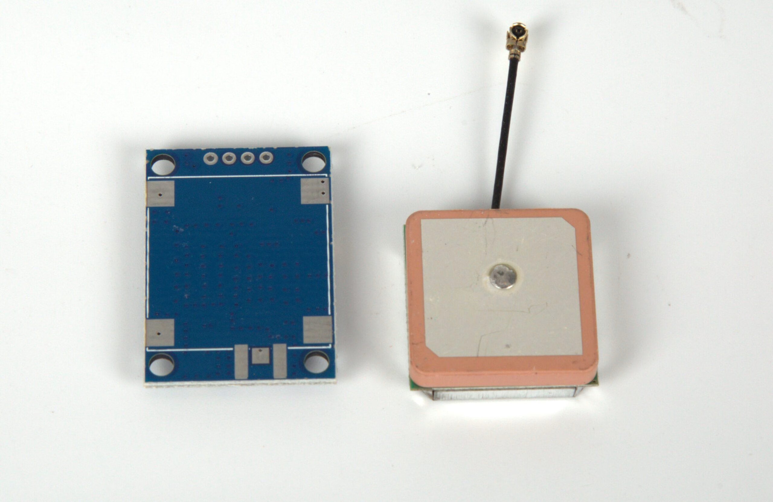 Ublox GYGPSV1 NEO-8M GPS module ,subsistube for NEO-6M GY-NEO8MV2
(with Battery) - Image 2